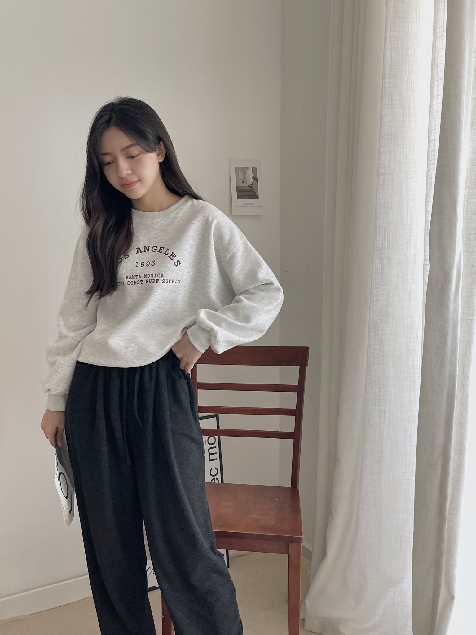 Super Comfy LA Sweater / 超舒适字母宽松卫衣