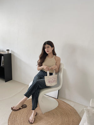 Knit Halterneck Slim Top / 显瘦露锁骨针织上衣