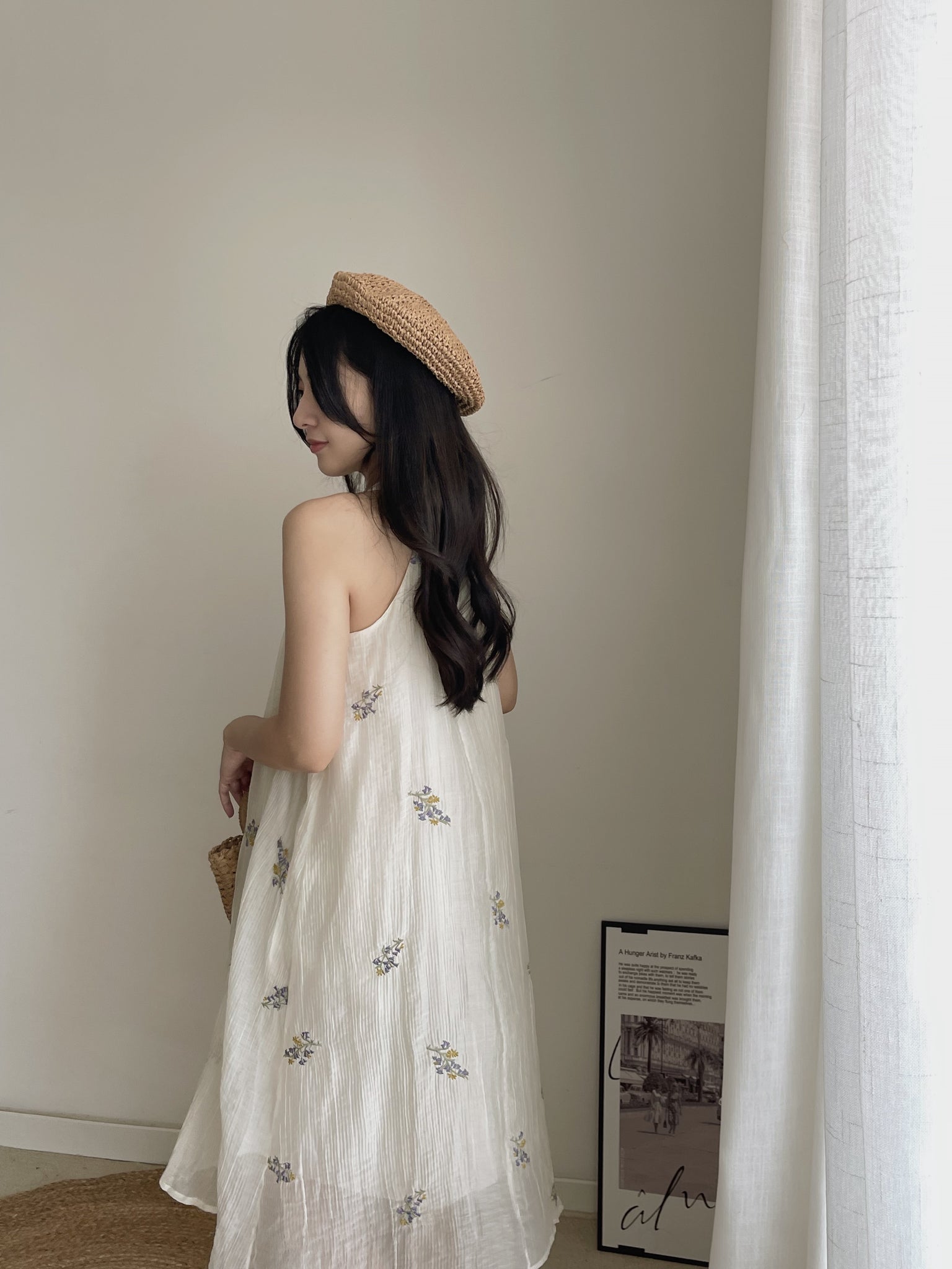 Embroidered Floral Dress / 刺绣碎花度假风连衣裙