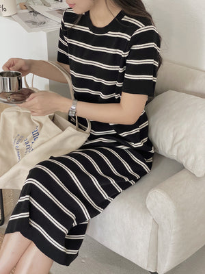 Stripes Knitted Long Dress / 简约条纹针织连衣裙