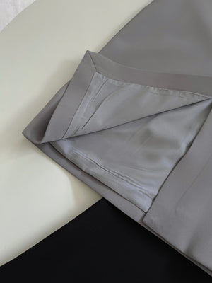 Split Hem Pencil Skirt / 通勤风西装半身裙 - Black