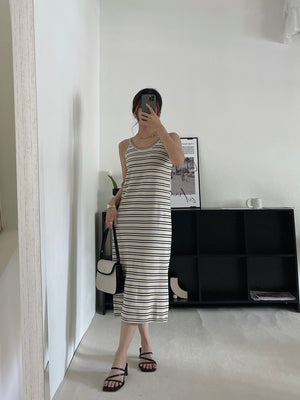 Stripes Knitted Midi Dress / 针织条纹长裙